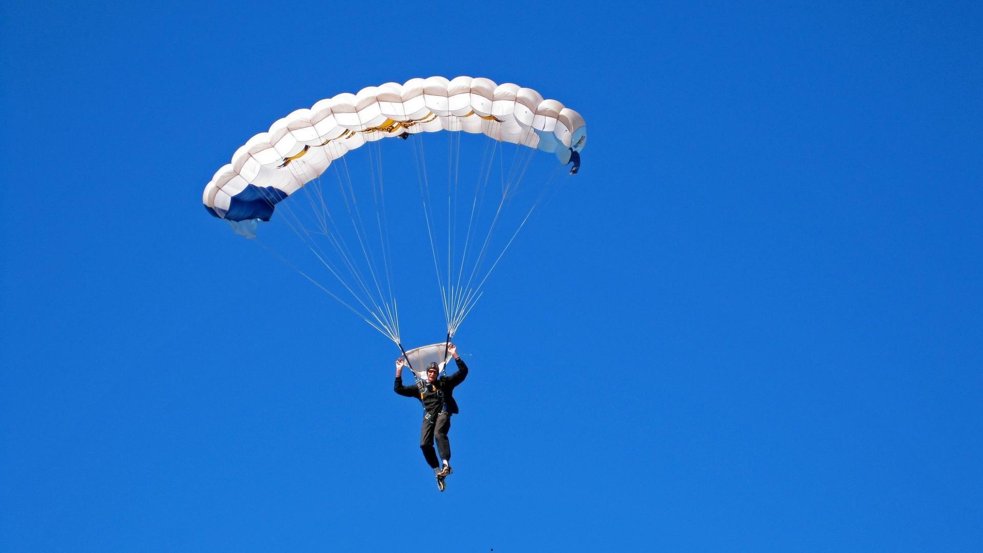 先过小门，再进大门—中国女篮逆境突围背后的哲学